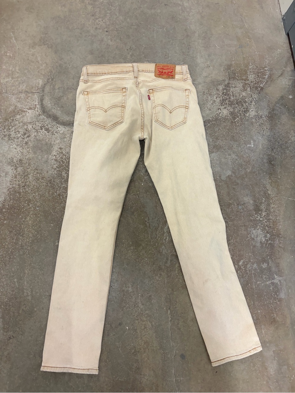 Levi's 511 Off-White/Beige Straight Leg Jeans‎